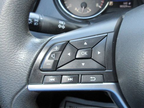 Used 2019 Nissan Rogue Sport S image 32