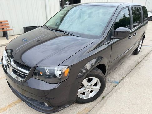 Used 2012 Dodge Grand Caravan Crew FWD image 1