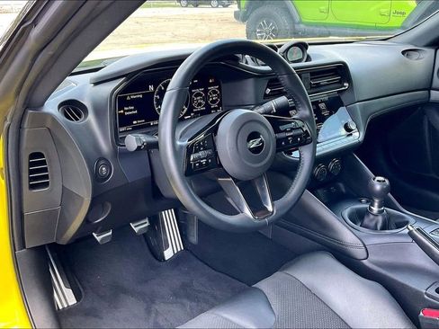 Used 2024 Nissan Z Performance w/ Floor Mat Package RWD image 12