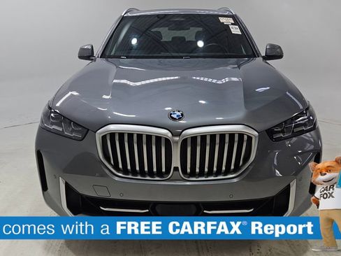 Used 2024 BMW X5 xDrive40i w/ Premium Package image 2