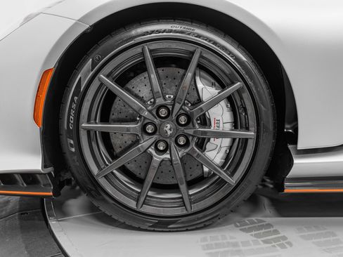 Certified 2023 Ferrari 812 Competizione image 16