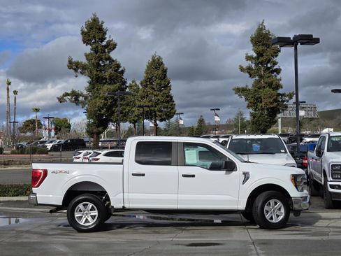 Used 2023 Ford F150 XLT image 3