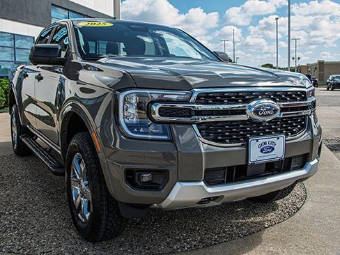 New 2025 Ford Ranger XLT w/ FX4 Off-Road Package image 7