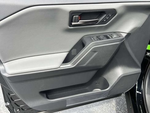 New 2026 Toyota RAV4 XSE AWD/4WD image 18