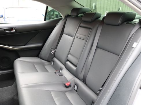 Used 2016 Lexus IS 200t image 37