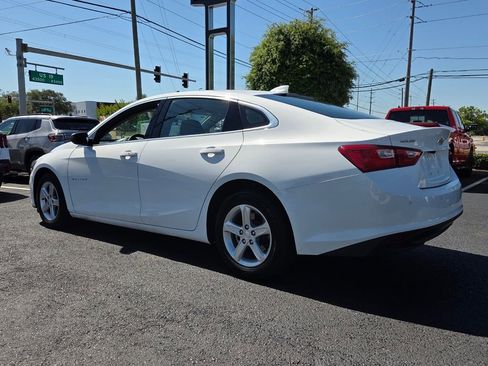 Used 2024 Chevrolet Malibu LT FWD image 5