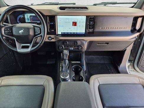 Used 2023 Ford Bronco Wildtrak AWD/4WD image 18