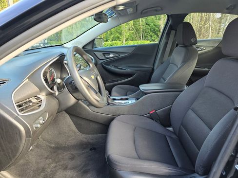 Used 2023 Chevrolet Malibu LT image 11