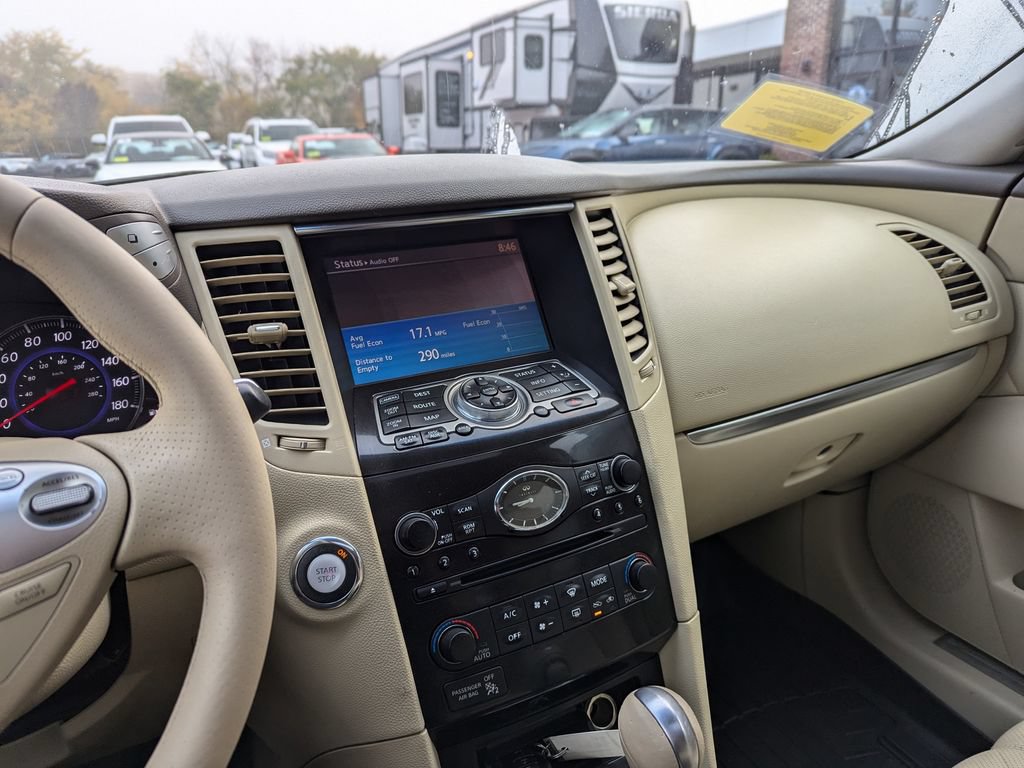Used 2010 INFINITI FX35 AWD w/ Navigation Pkg image 21