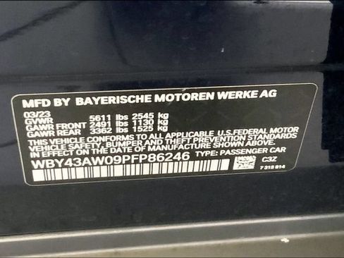 Used 2023 BMW i4 eDrive35 w/ Premium Package RWD image 13