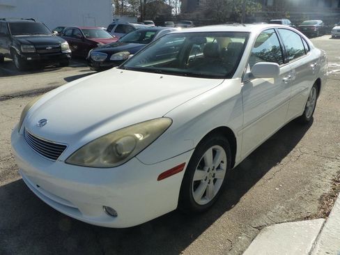 Used 2005 Lexus ES 330 image 2