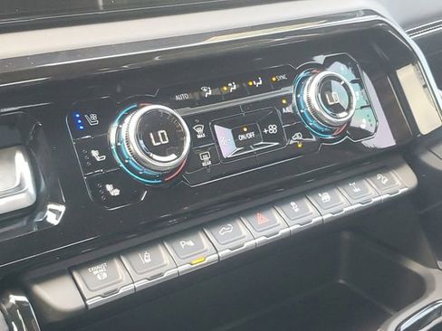 New 2026 GMC Sierra 2500 AT4X AWD/4WD image 28