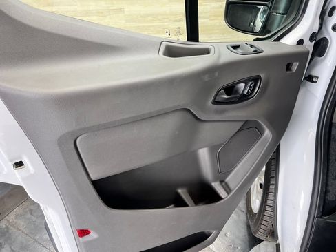 Used 2025 Ford Transit 250 Low Roof w/ Exterior Upgrade Package RWD image 10