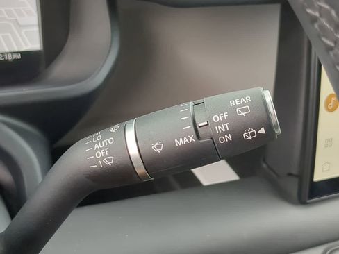 Certified 2025 Land Rover Defender 110 S image 27