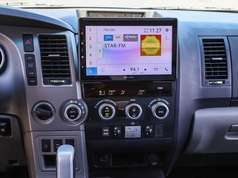 Used 2016 Toyota Sequoia Limited w/ Safety & Convenience Package AWD/4WD image 21