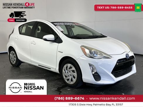 Used 2016 Toyota Prius C Two image 2