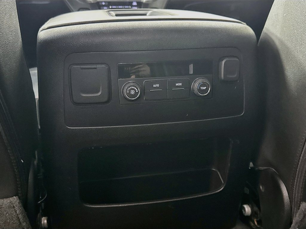Used 2018 GMC Yukon XL SLT RWD image 26