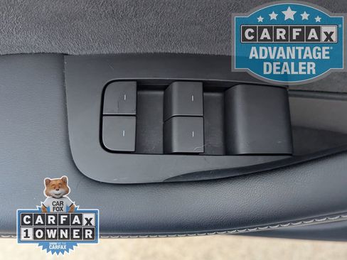 Used 2023 Tesla Model Y Performance AWD/4WD image 14