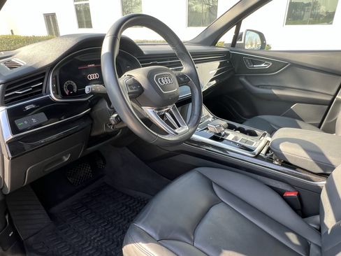 Certified 2022 Audi Q7 2.0T Premium w/ Convenience Package AWD/4WD image 17