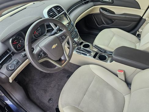 Used 2015 Chevrolet Malibu LT w/ Power Convenience Package image 12