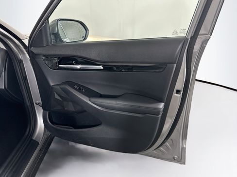 Used 2025 Kia Seltos S FWD image 31