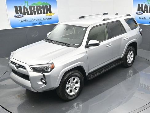 Used 2024 Toyota 4Runner SR5 image 23
