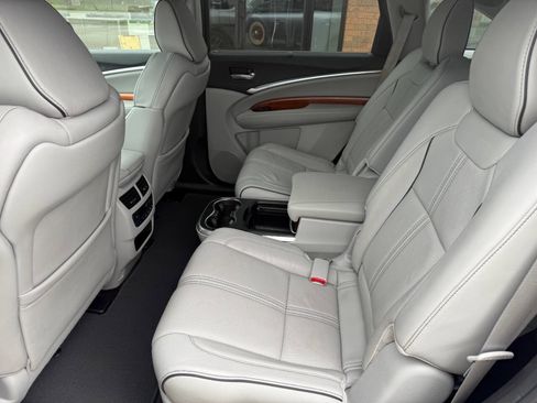 Used 2017 Acura MDX SH-AWD w/ Advance Package image 19