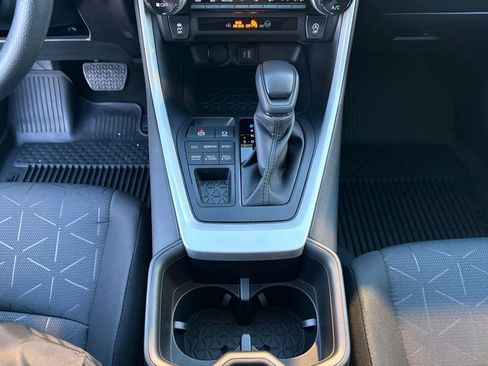 Used 2025 Toyota RAV4 XLE image 20