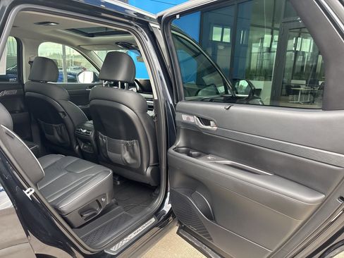 Used 2024 Hyundai Palisade Limited AWD/4WD image 14