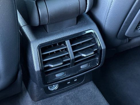 Used 2022 Audi Q3 2.0T Premium image 15