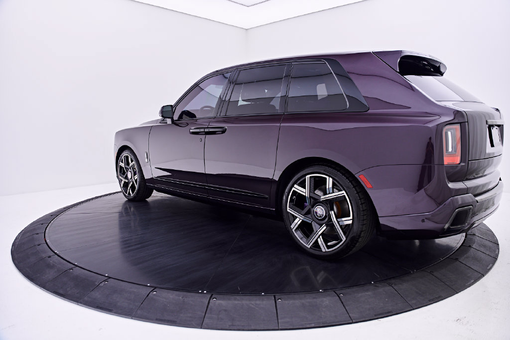 Used 2025 Rolls-Royce Cullinan Black Badge AWD/4WD image 14