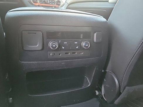 Used 2018 GMC Yukon Denali w/ Denali Ultimate Package image 6