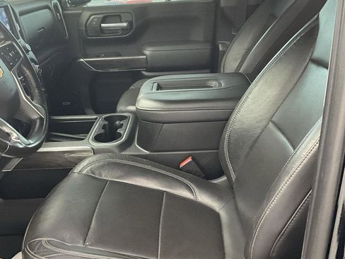 Used 2020 Chevrolet Silverado 1500 LTZ w/ LTZ Convenience Package AWD/4WD image 9