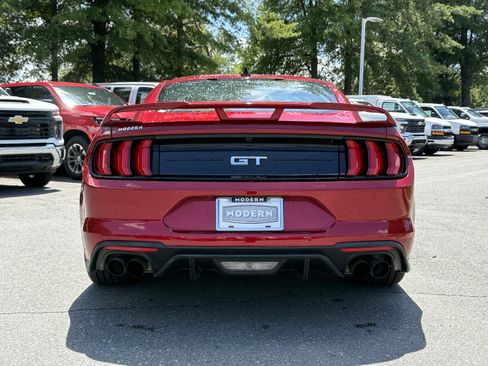 Used 2020 Ford Mustang GT Premium w/ GT Performance Package RWD image 4