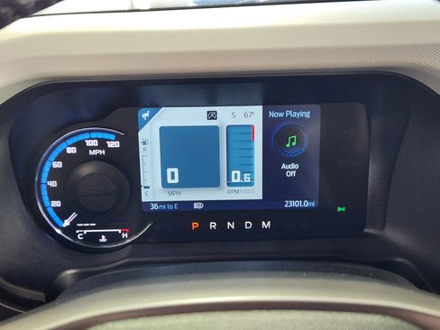 Used 2023 Ford Bronco Badlands image 19