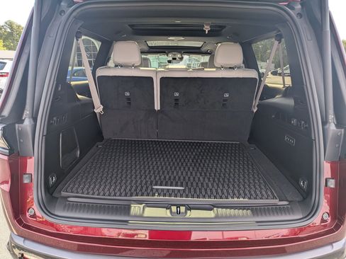 New 2026 Jeep Grand Wagoneer L Limited AWD/4WD image 31