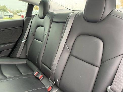 Used 2018 Tesla Model 3 Long Range image 18