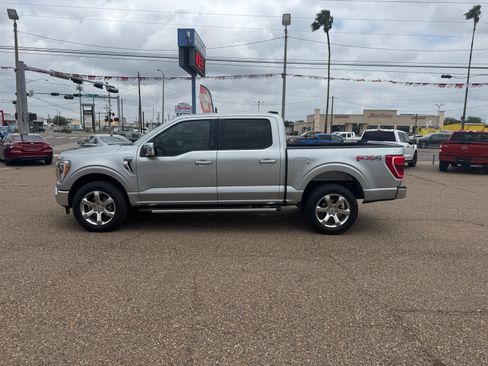 Used 2022 Ford F150 XLT w/ Equipment Group 302A High AWD/4WD image 2