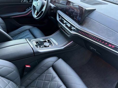 Certified 2023 BMW X7 xDrive40i w/ Premium Package image 21