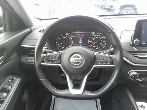 Used 2021 Nissan Altima 2.5 SR w/ SR Premium Package AWD/4WD image 22