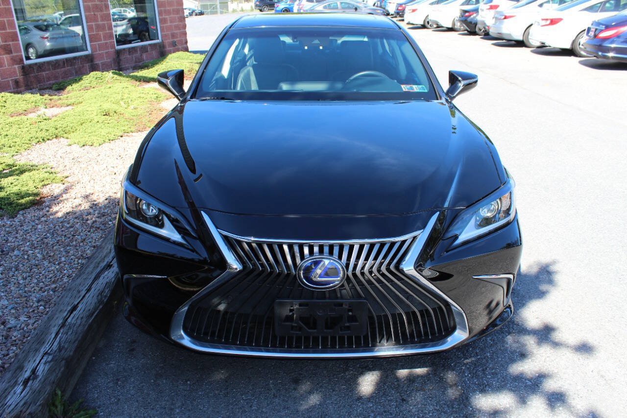 Used 2020 Lexus ES 300h w/ Accessory Package 2 FWD image 4
