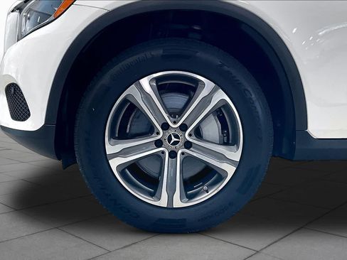 Used 2019 Mercedes-Benz GLC 300 4MATIC image 11
