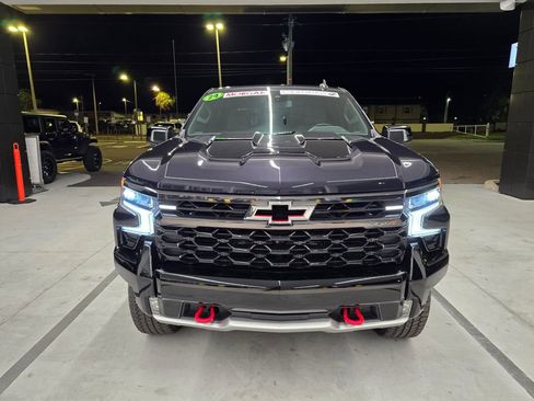 Used 2024 Chevrolet Silverado 1500 ZR2 AWD/4WD image 9