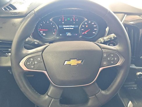 Used 2023 Chevrolet Traverse LT AWD/4WD image 11