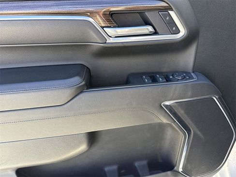 Used 2025 Chevrolet Silverado 1500 LT image 19