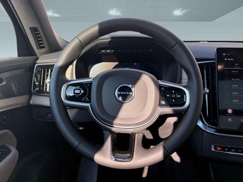 New 2026 Volvo XC90 B6 Plus w/ Protection Package Premier image 17