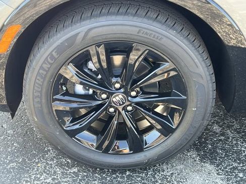Used 2025 Buick Envista Sport Touring w/ Convenience I Package image 9