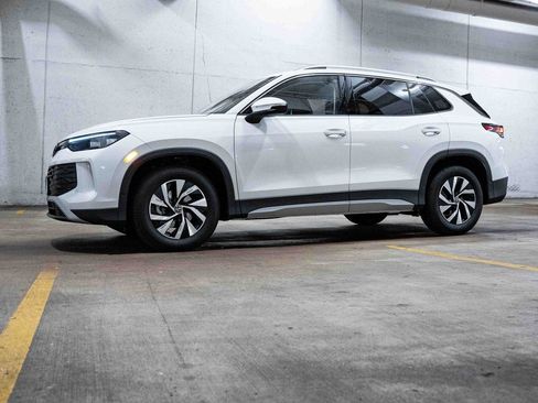 New 2026 Volkswagen Tiguan S FWD image 3