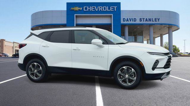 New 2026 Chevrolet Blazer LT w/ Convenience Package FWD image 2