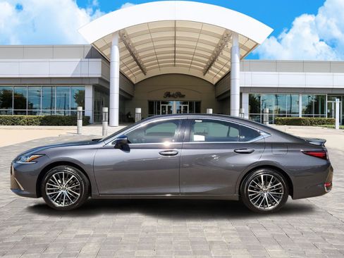 New 2025 Lexus ES 300h w/ Premium Package image 3